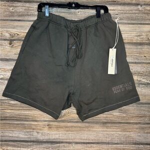 ESSENTIALS FEAR OF GOD